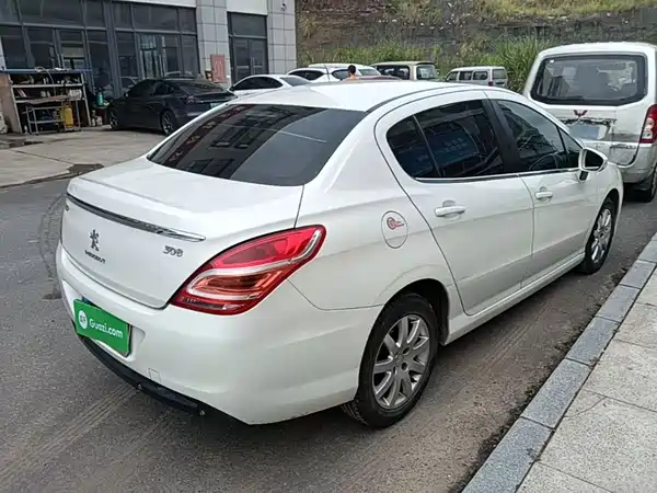 Peugeot 308 2016