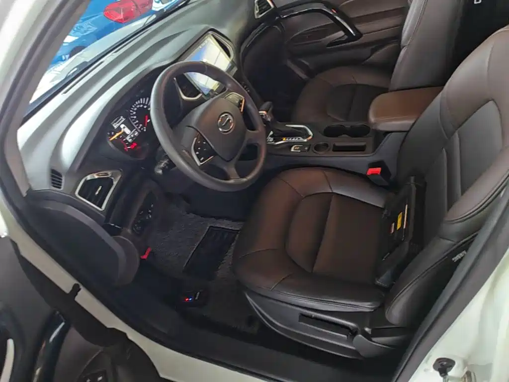 GAC Motor Trumpchi GS4 2018 — фото 15