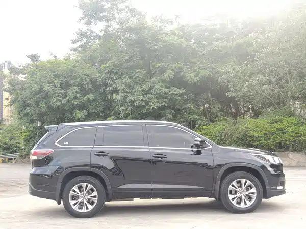 Toyota Highlander 2015