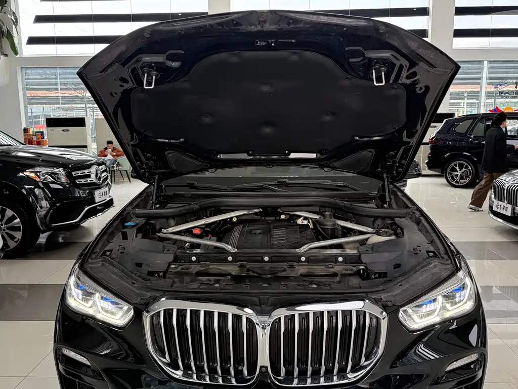 BMW X5 2019 — фото 16