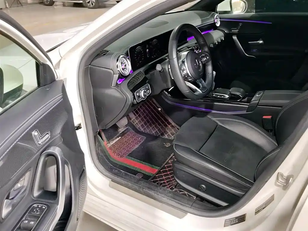 Mercedes-Benz A-Class 2020 — фото 16