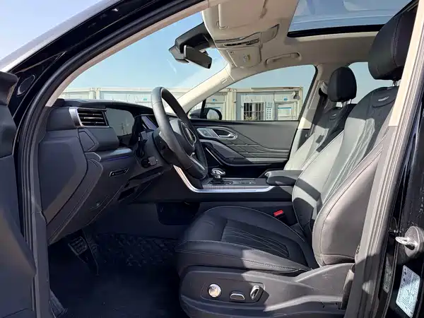 Hongqi HS7 PHEV 2024