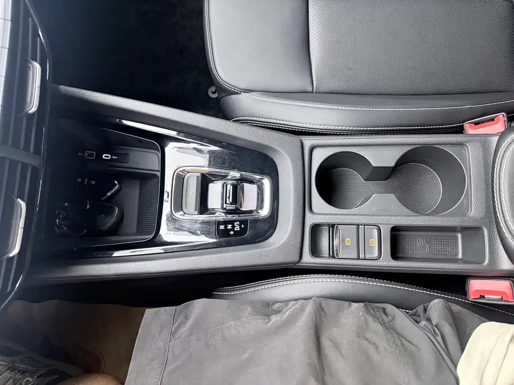 Skoda Octavia 2024 — фото 14