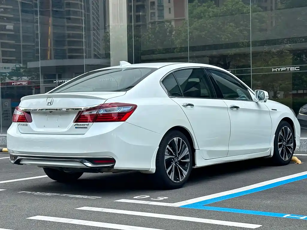 Honda Accord 2018 — фото 2