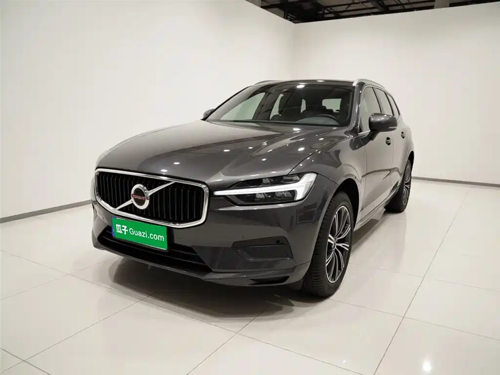 Volvo XC60 2021 — фото 2