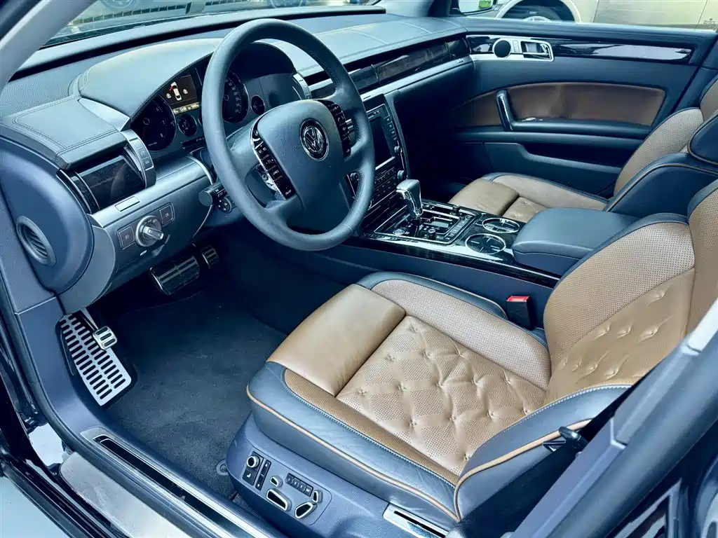 Volkswagen Phaeton 2016 — фото 14