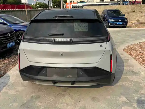 Zeekr X 2023