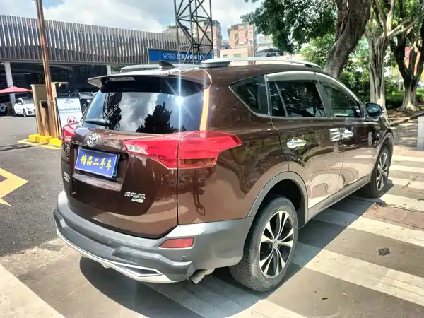 Toyota RAV4 2016