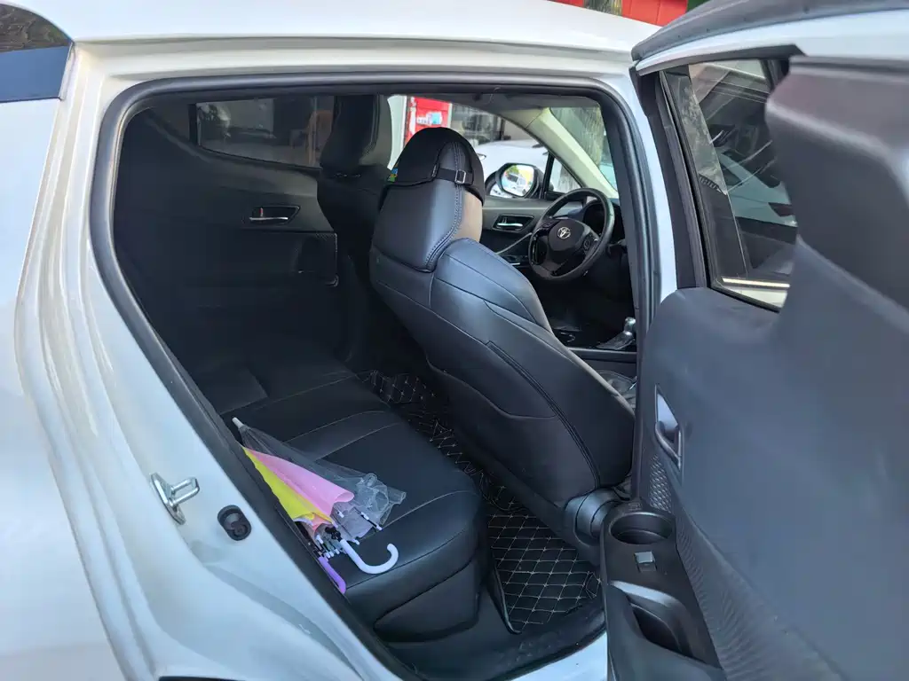 Toyota C-HR 2023