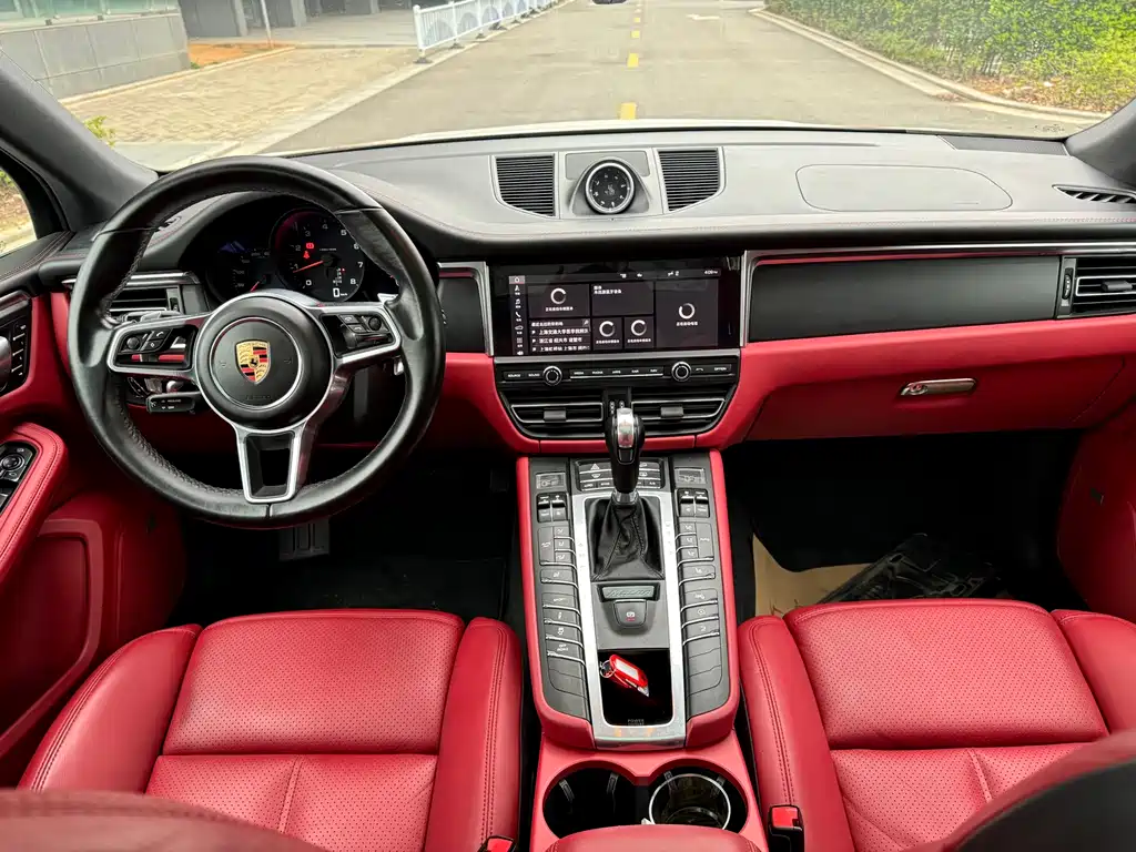 Porsche Macan 2020 — фото 8