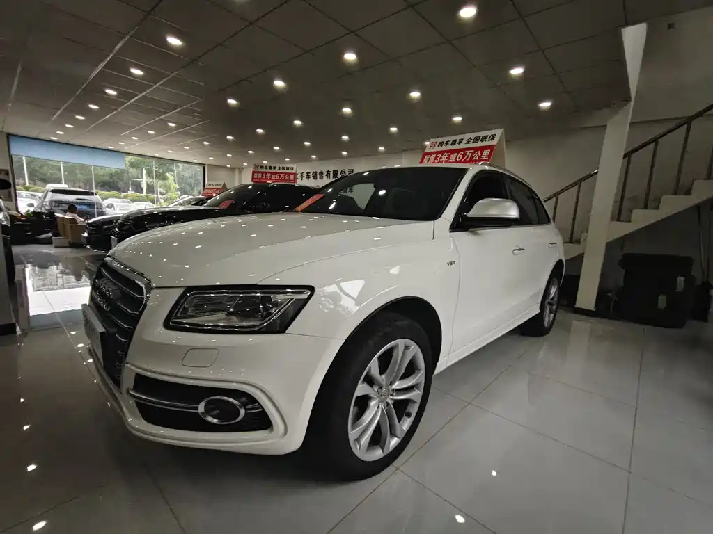 Audi SQ5 2016