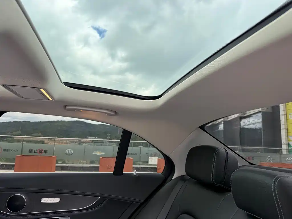 Mercedes-Benz C-Class 2020 — фото 35
