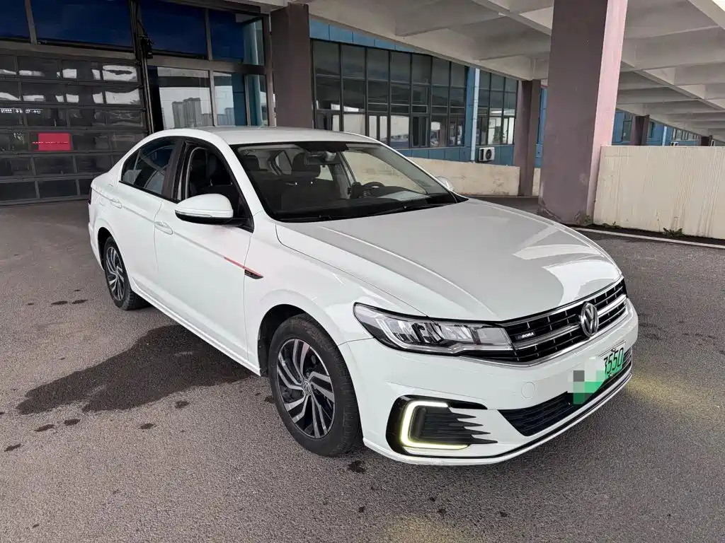 Volkswagen Bora EV 2021