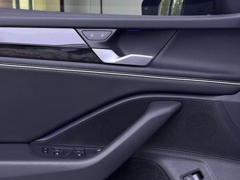 Volkswagen Magotan 2025