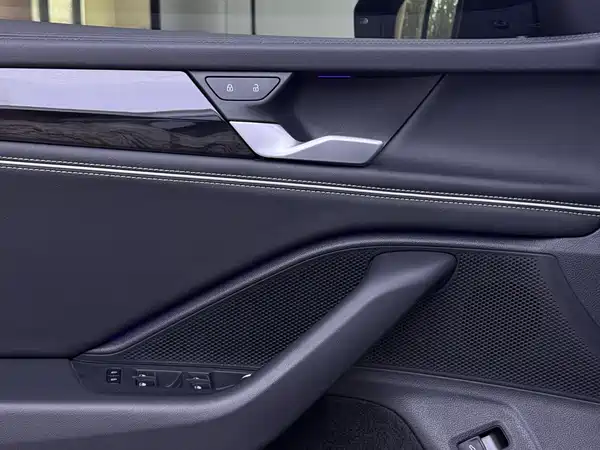 Volkswagen Magotan 2025
