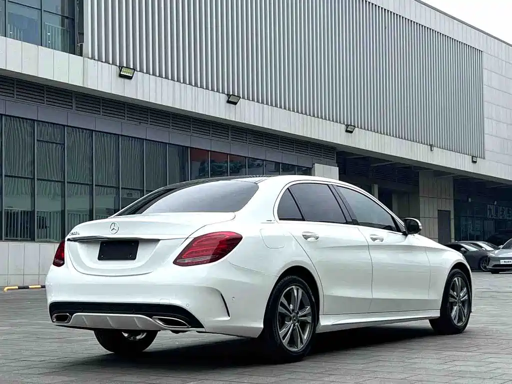 Mercedes-Benz C-Class 2018 — фото 10