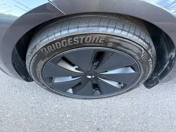 Tesla Model 3 2025