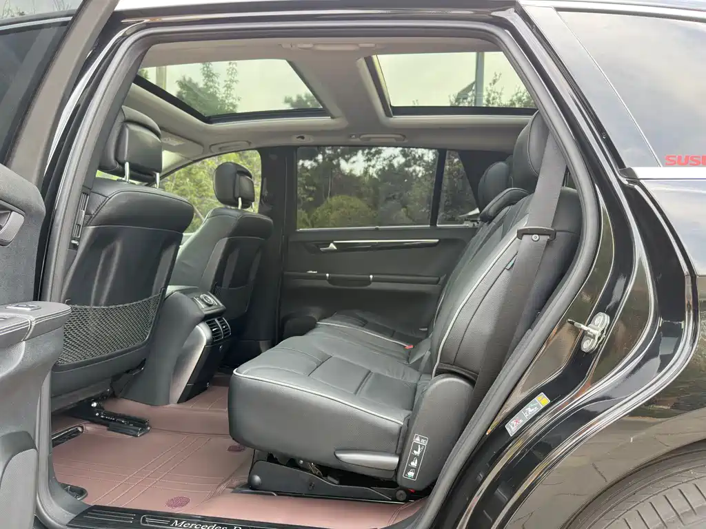 Mercedes-Benz R-Class 2017 — фото 15
