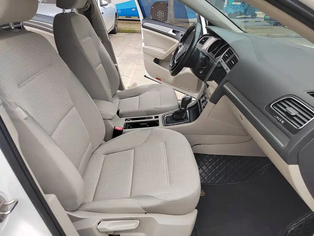 Volkswagen Golf 2015