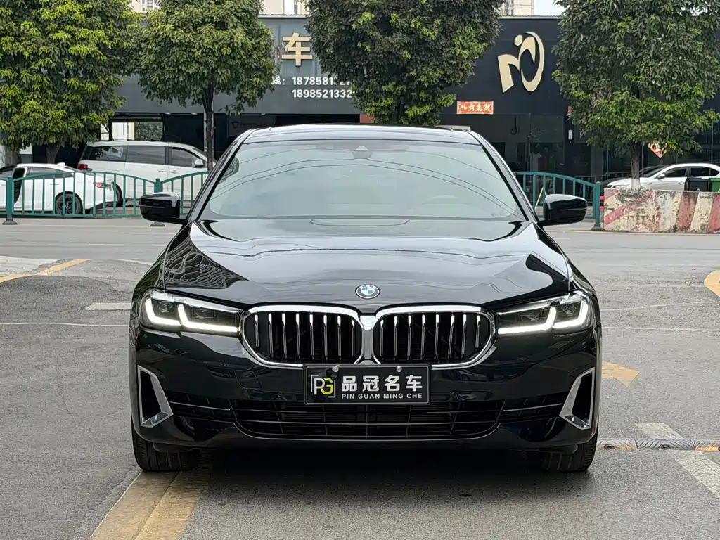 BMW 5 Series 2023 — фото 2