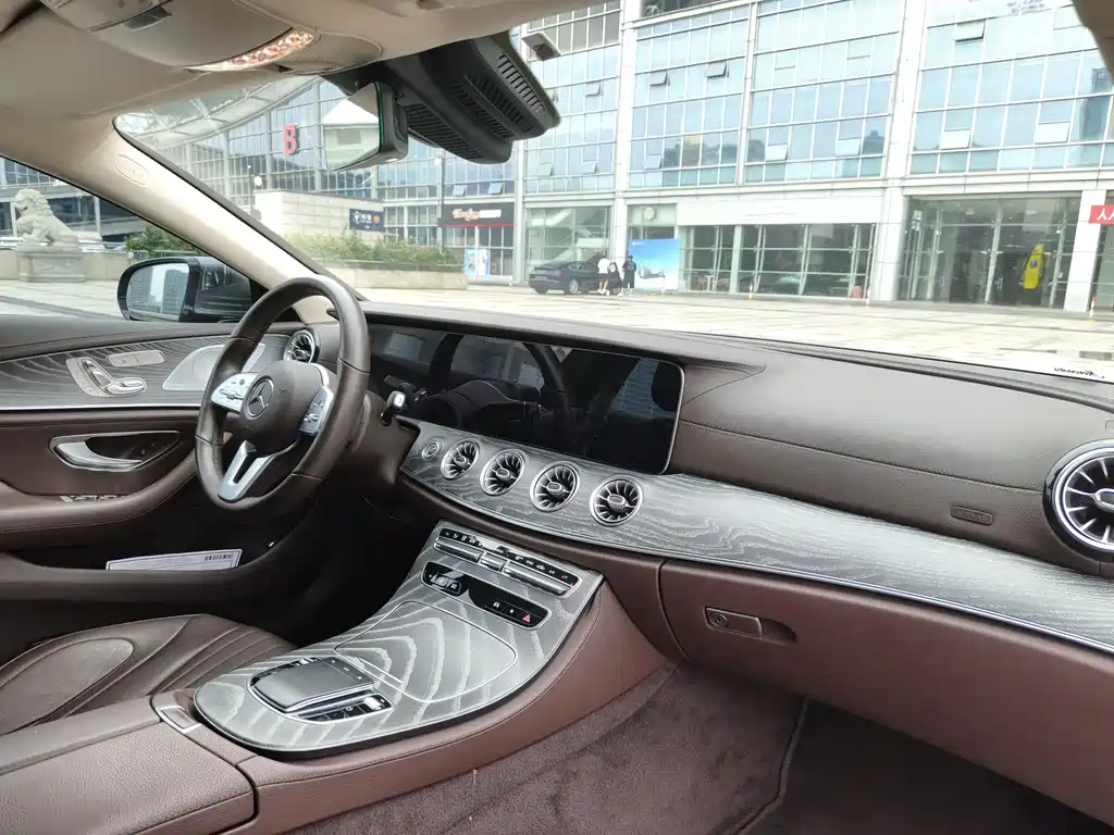Mercedes-Benz CLS 2021 — фото 10