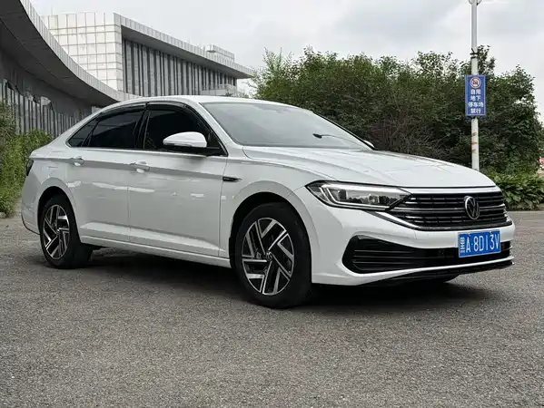Volkswagen Sagitar 2023