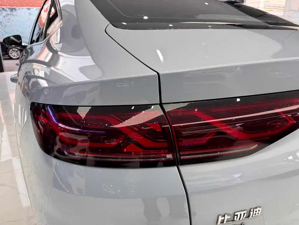 BYD Qin L 2025 — фото 24
