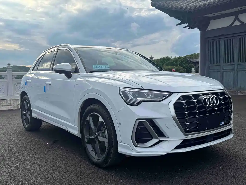 Audi Q3 2022