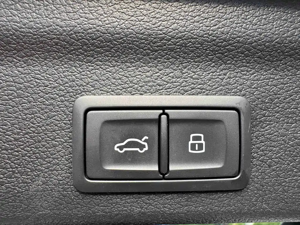 Audi Q3 2022 — фото 22