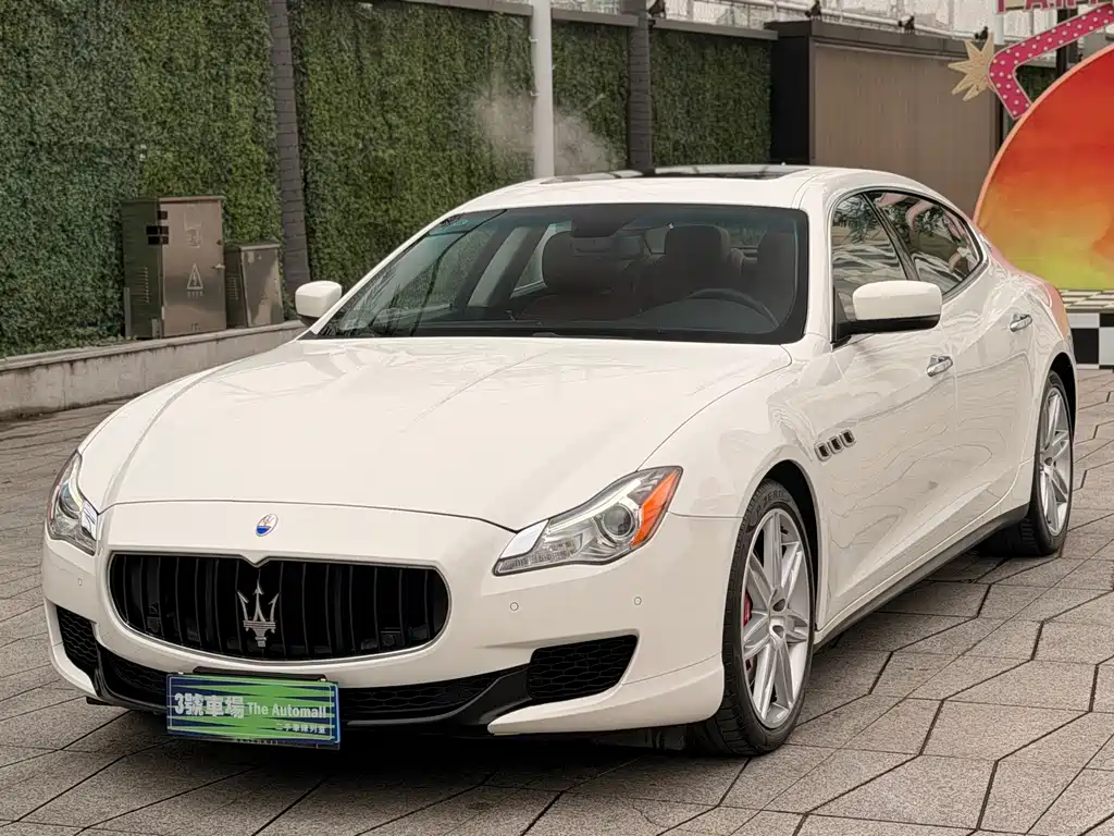Maserati Quattroporte 2017 — фото 1