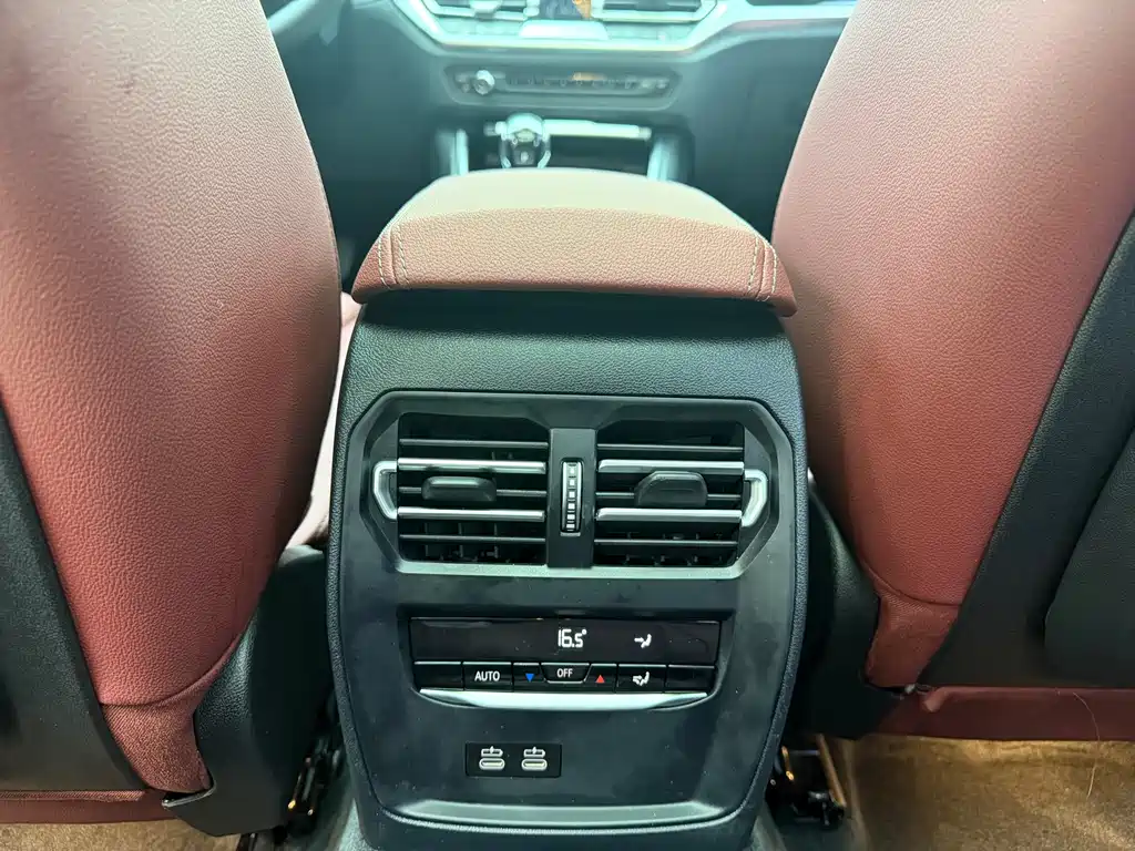 BMW 3 Series 2022 — фото 16
