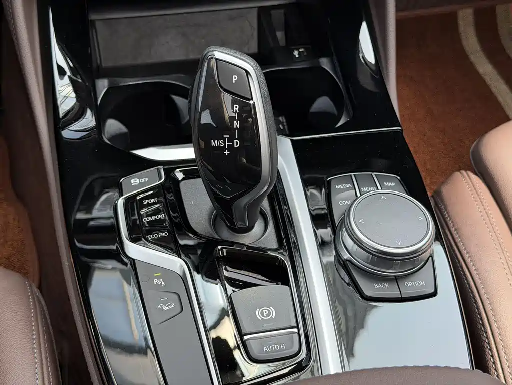 BMW X4 2021 — фото 11