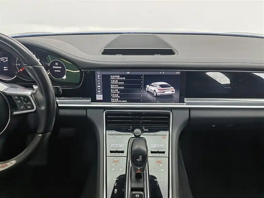 Porsche Panamera 2019 — фото 12