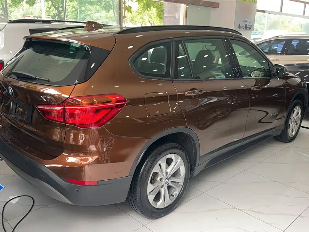 BMW X1 2017 — фото 9