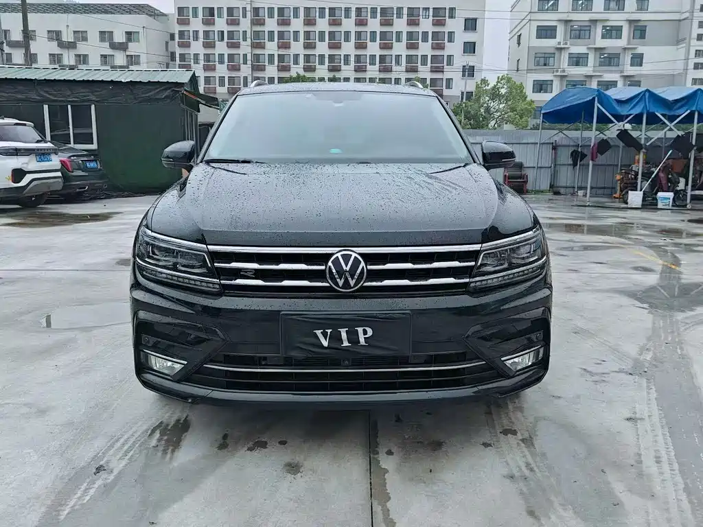 Volkswagen Tiguan L 2021 — фото 2
