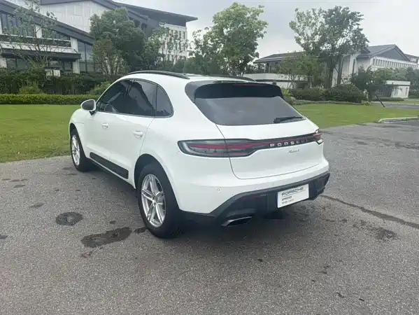 Porsche Macan 2023