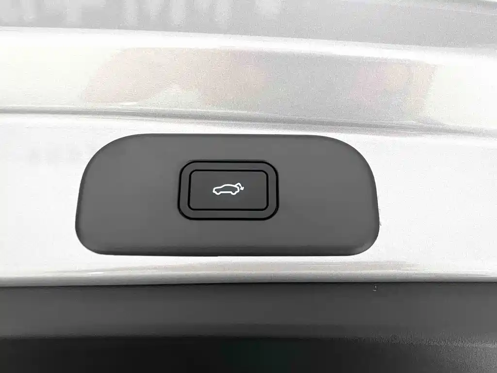 Geely Galaxy Starwish 2026 — фото 18