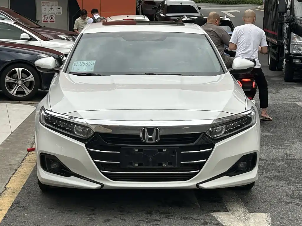 Honda Accord 2023 — фото 2