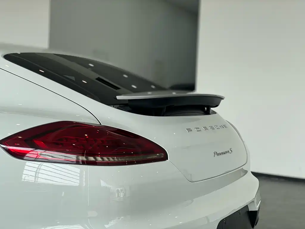Porsche Panamera 2014 — фото 17