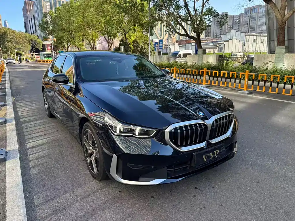BMW 5 Series 2024