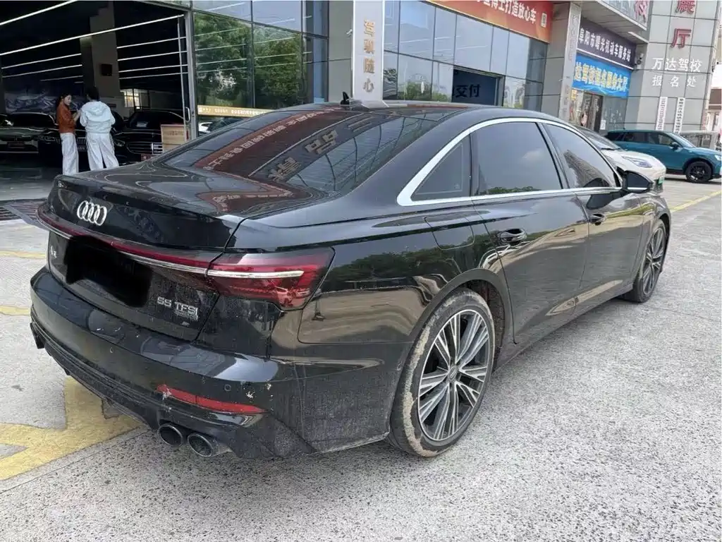 Audi A6L 2021