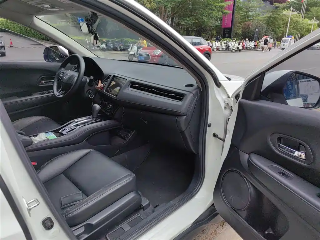 Honda Vezel 2015 — фото 20