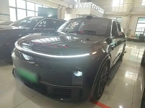 Li Auto L7 2025