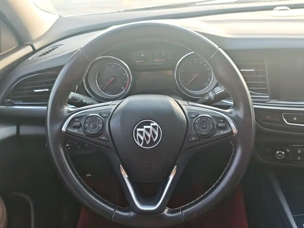 Buick Regal 2019 — фото 14