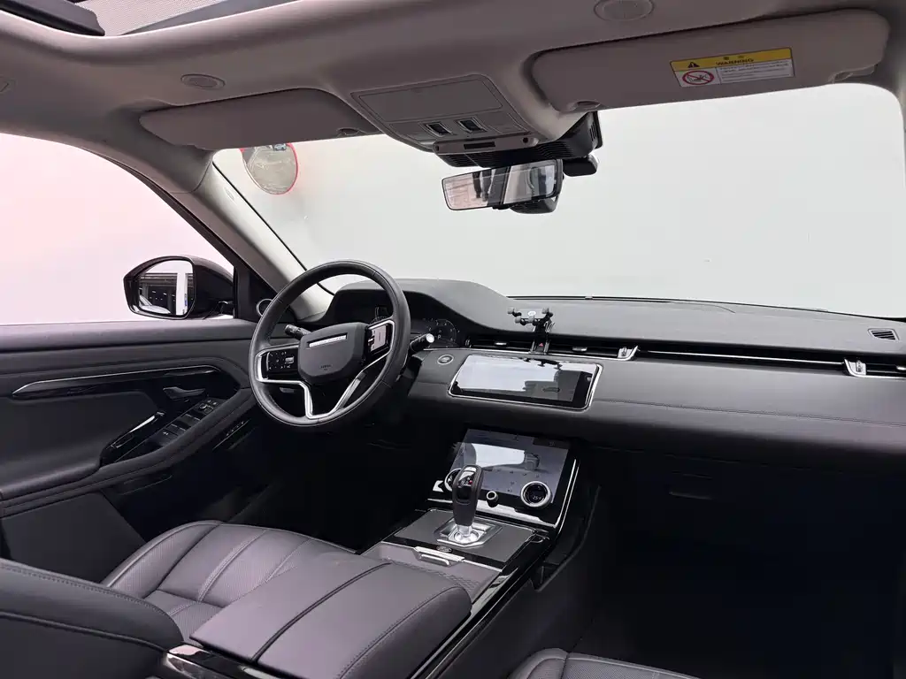 Land Rover Evoque 2023 — фото 13