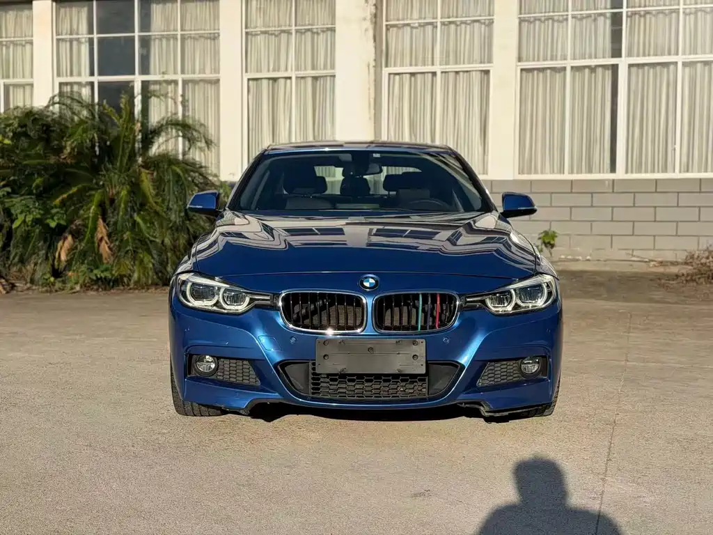 BMW 3 Series 2018 — фото 2