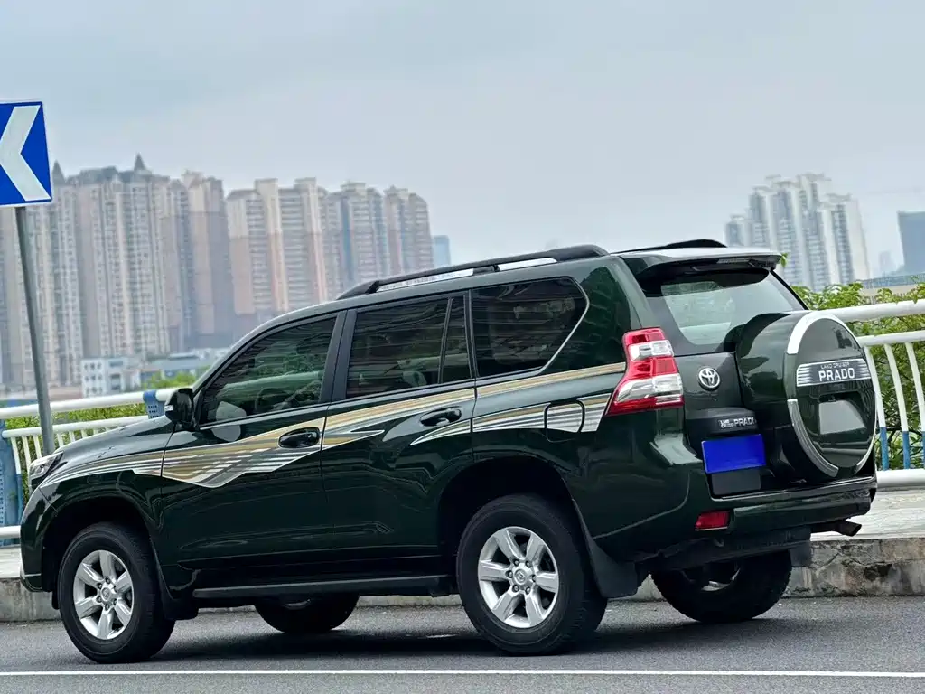 Toyota Prado 2017 — фото 6