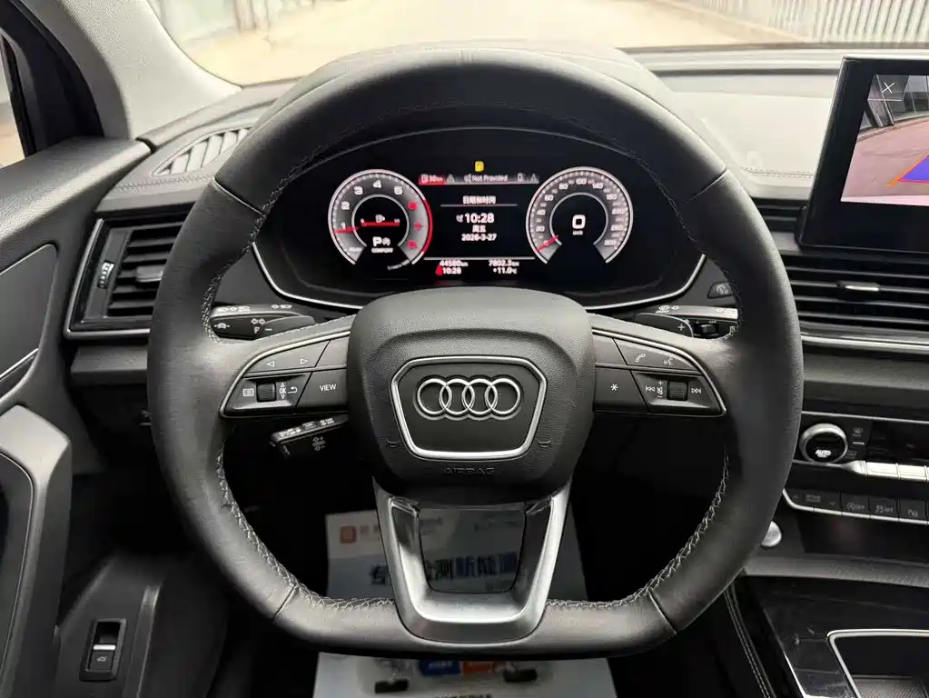 Audi Q5L 2022 — фото 14