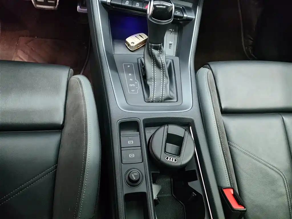 Audi Q3 Sportback 2021 — фото 16