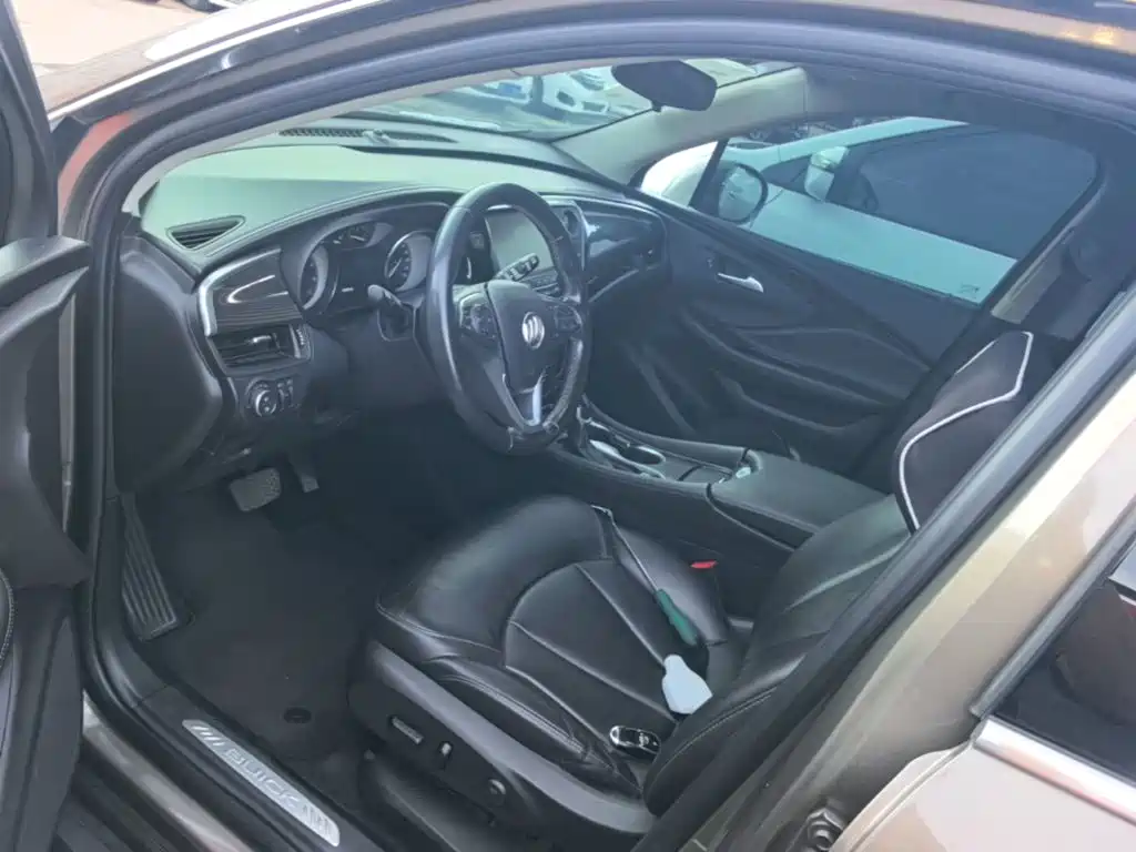 Buick Envision Plus 2018 — фото 16